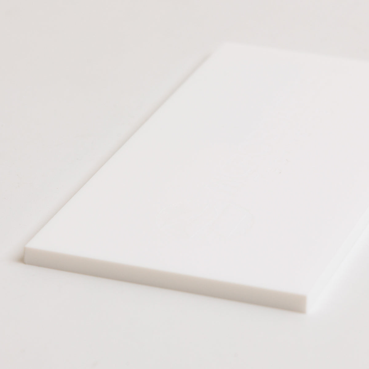アクリル板（キャスト） 3mm厚 白（レーザー加工用材料） – FLUX-Japan